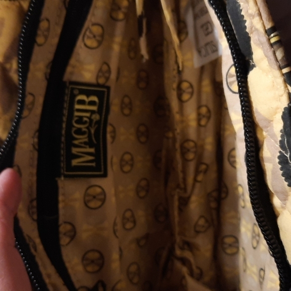 MaggiB LemonDrop Hobo Purse NWT - Picture 4 of 10